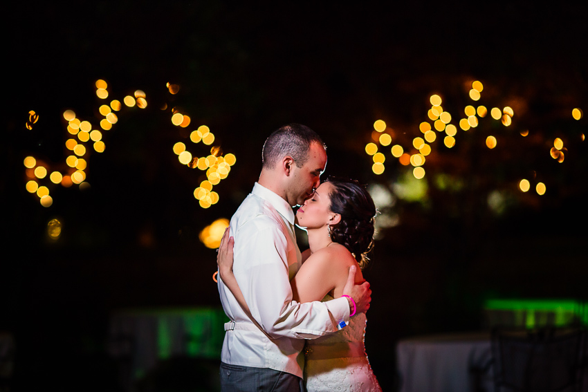 wedding photos at Justin's Tuscan Grill