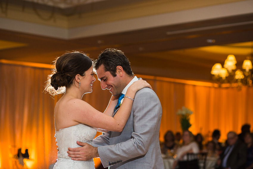 First dance at Shenendoah Clubhouse wedding