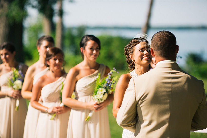 wedding ceremony outside at belhurst castle