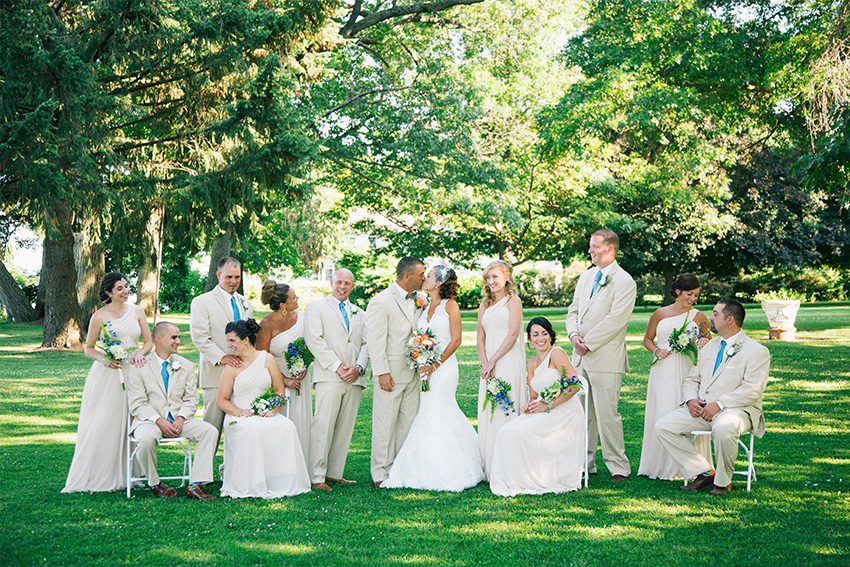 wedding party at belhurst castle wedding