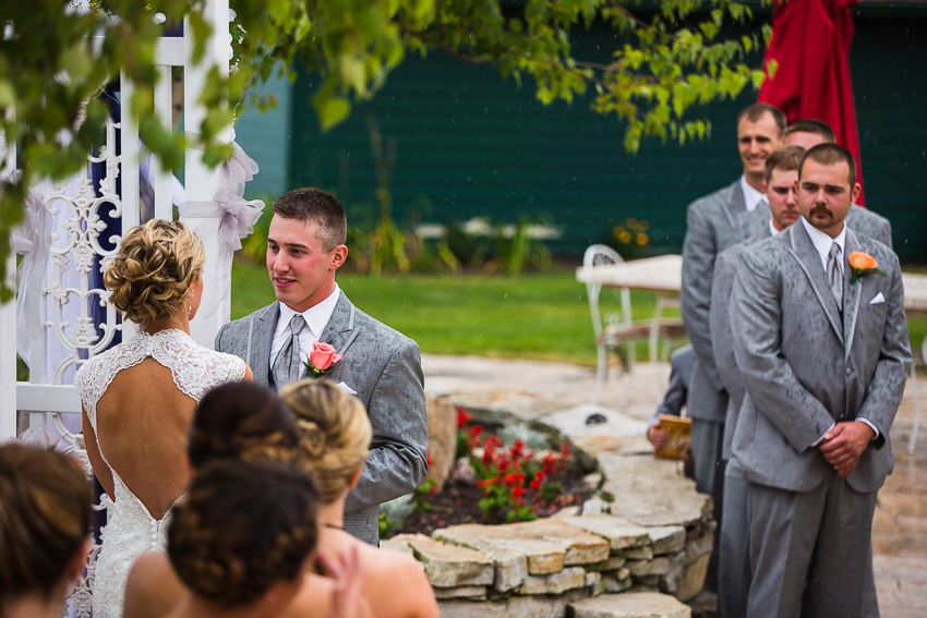 outdoor wedding ceremony in thousand islands