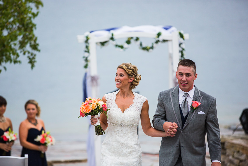 bride and groom at wedding ceremony in the thousand islands