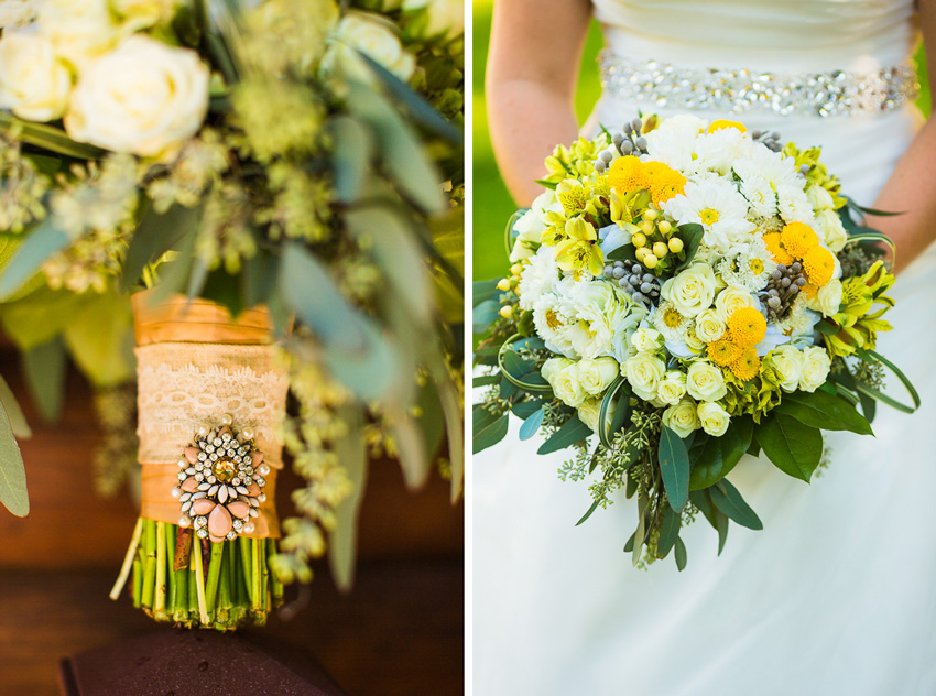 bride's bouquet for delaware river wedding