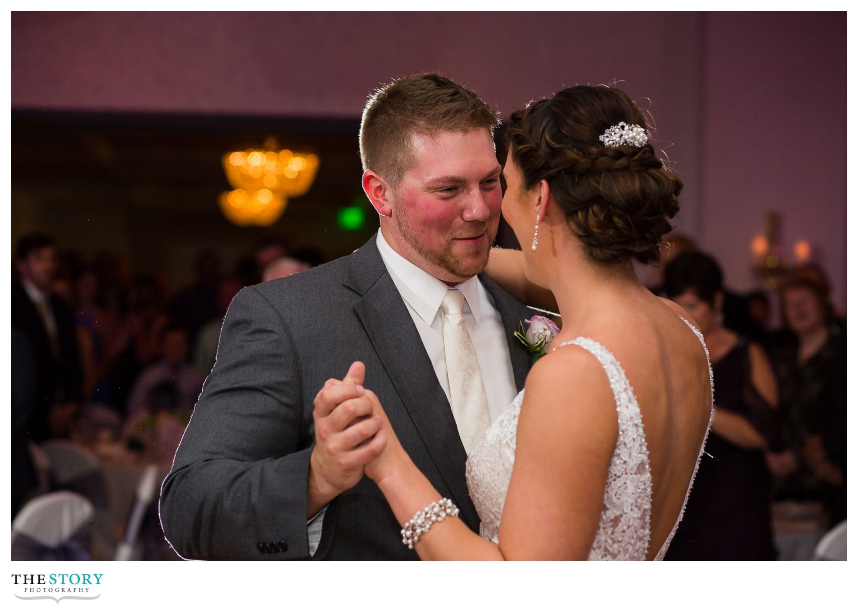 genesee grande wedding reception first dance