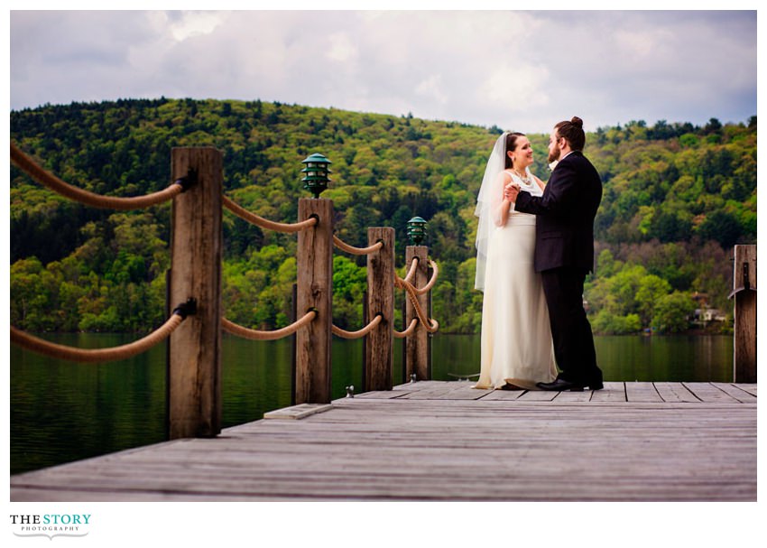 wedding photography on the dock at Otesaga Resort