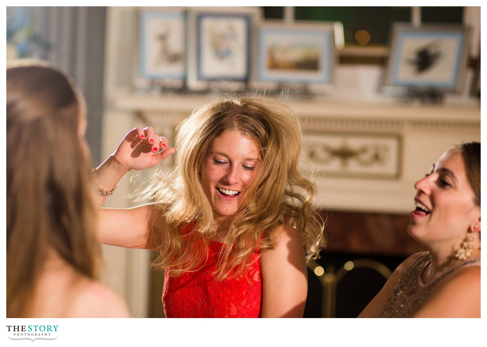 reception dancing at Inn on Broadway