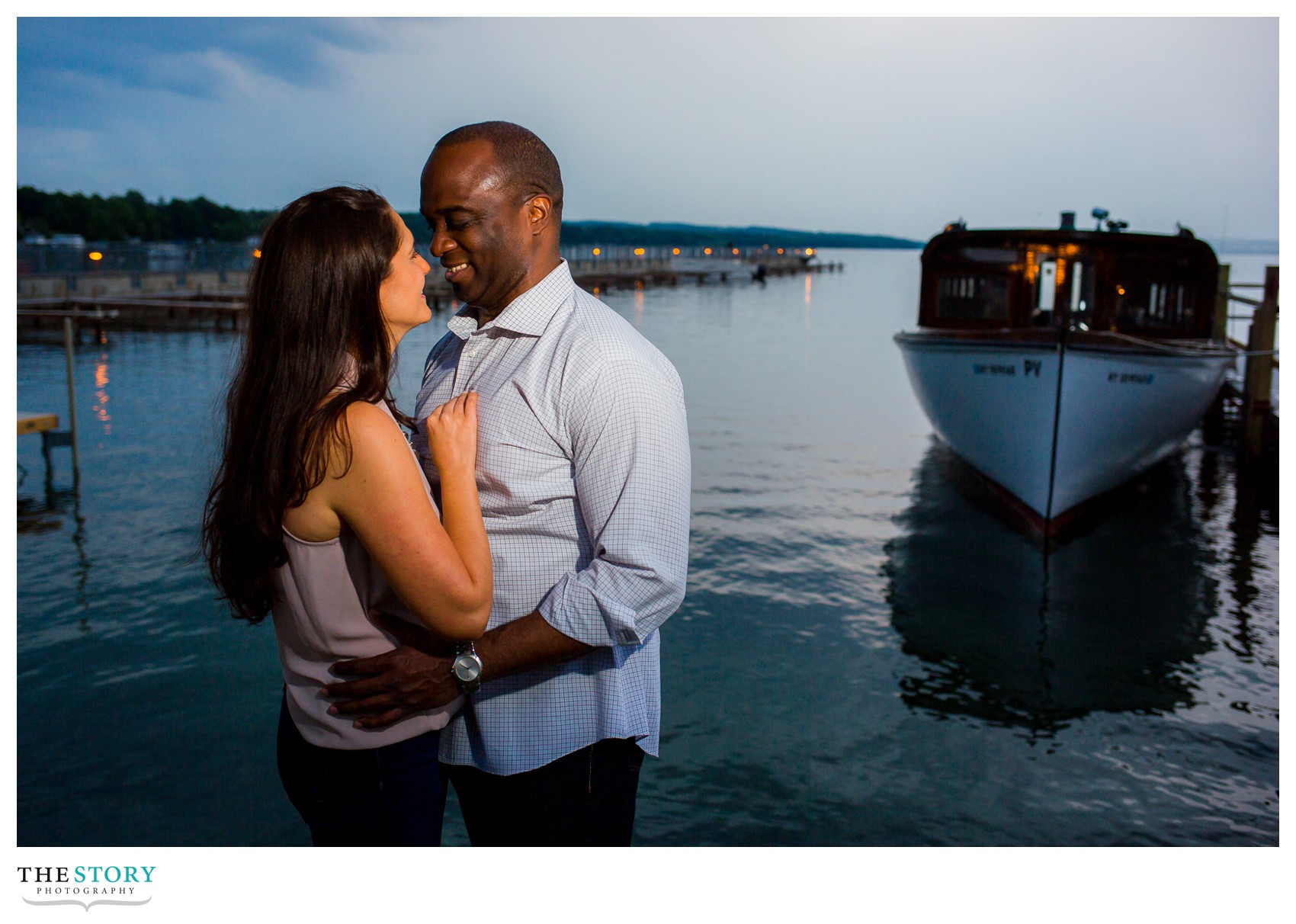 engagement photos in Skaneateles