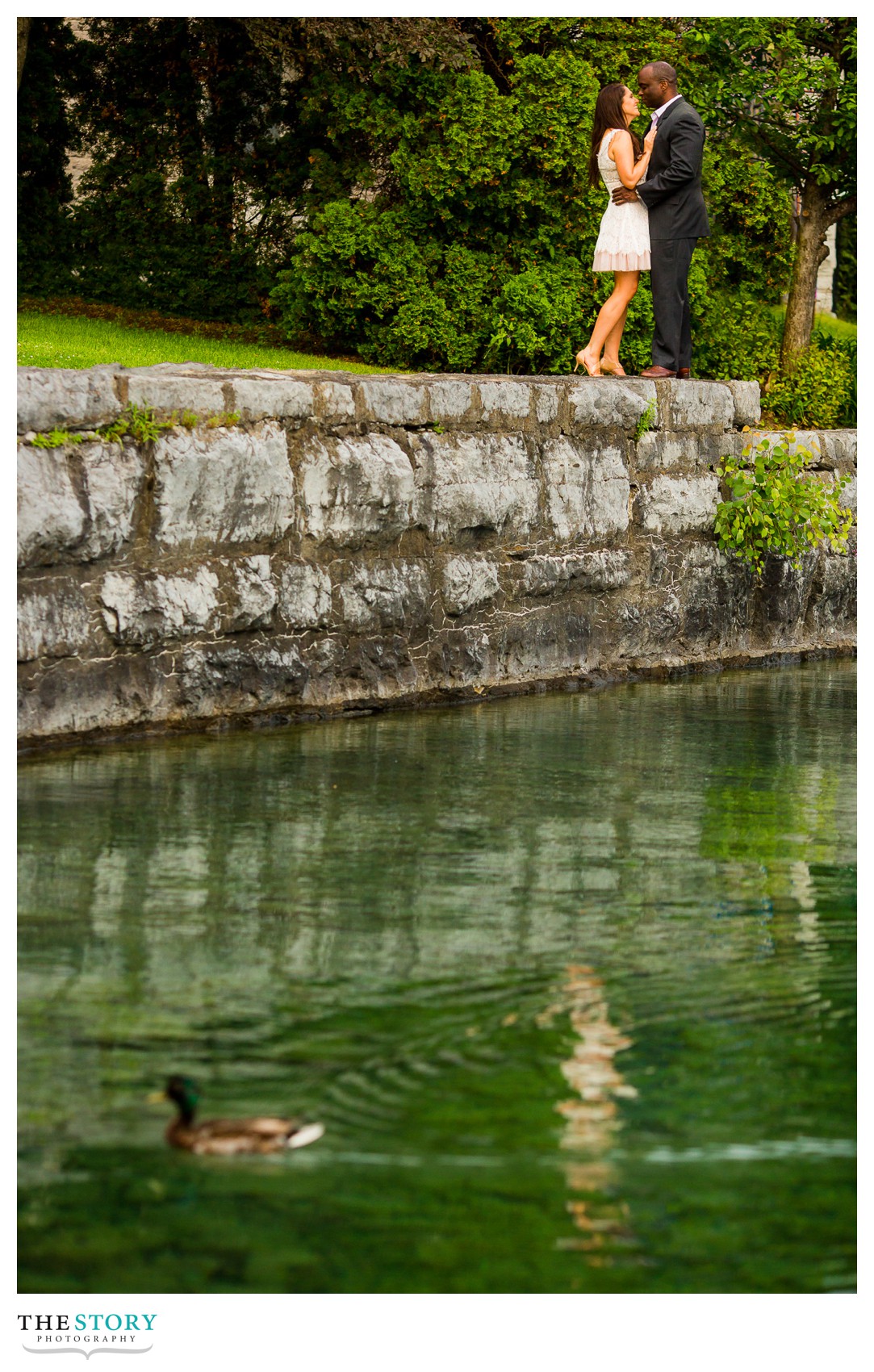 engagement photography on Skaneateles Lake