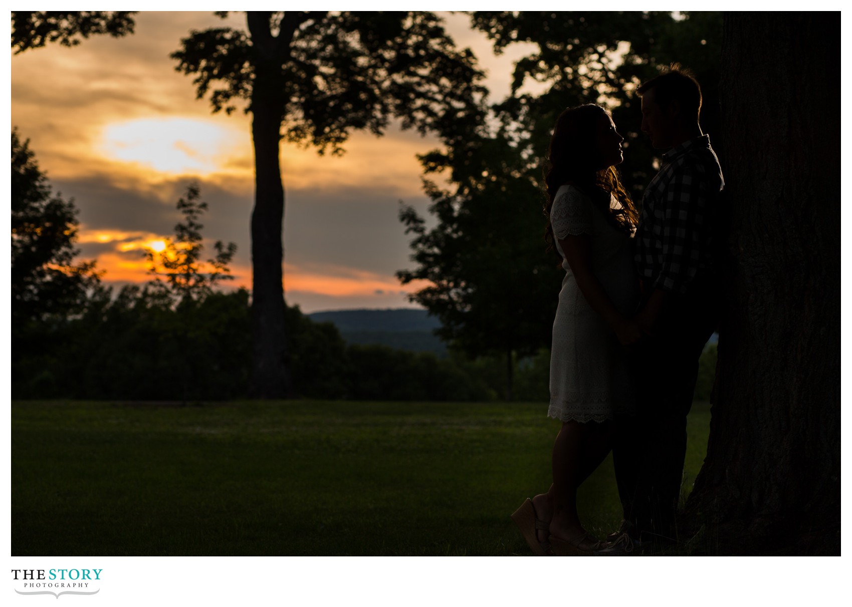 unique Hudson Valley sunset engagement photography