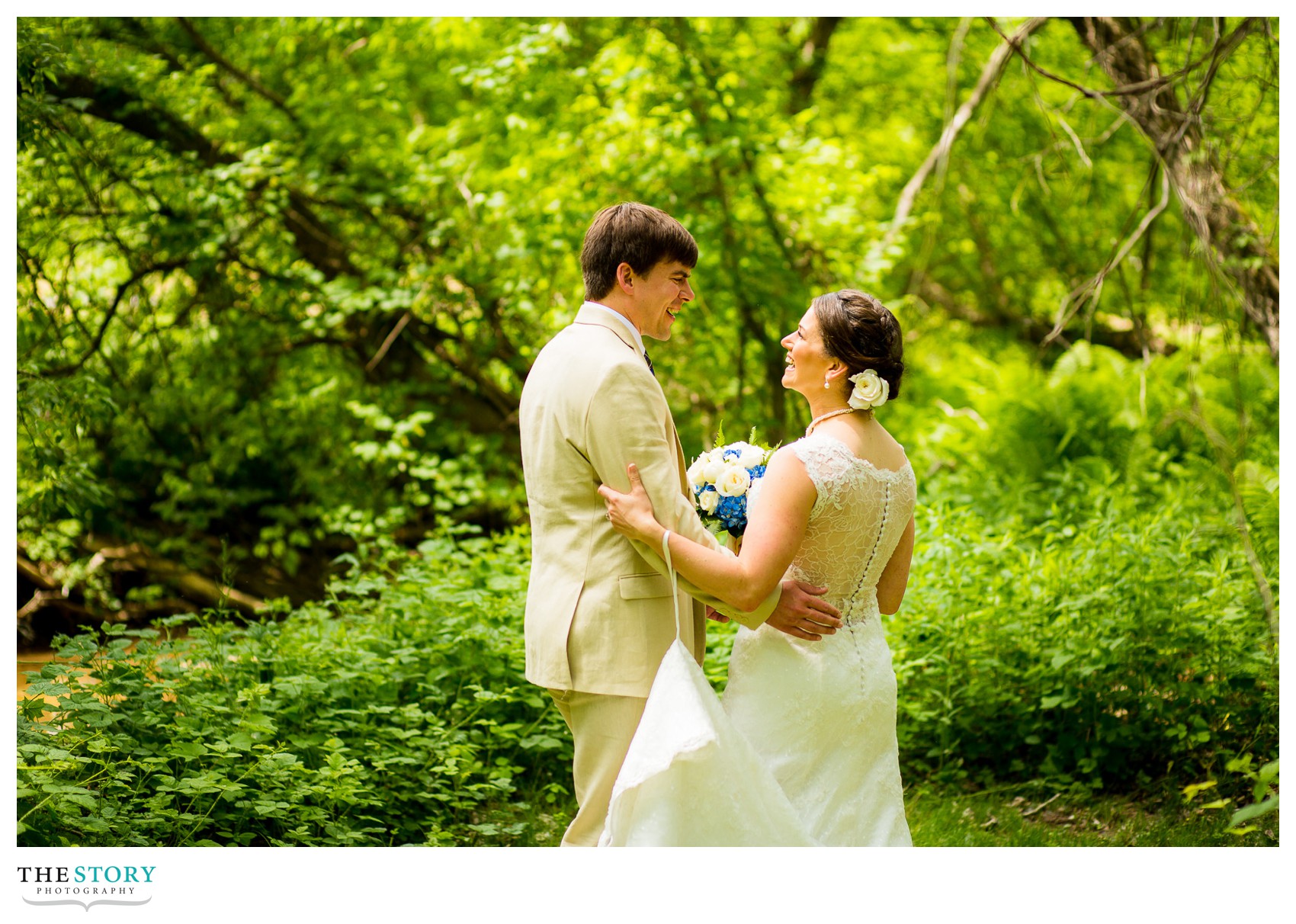 bride & groom's first look photos