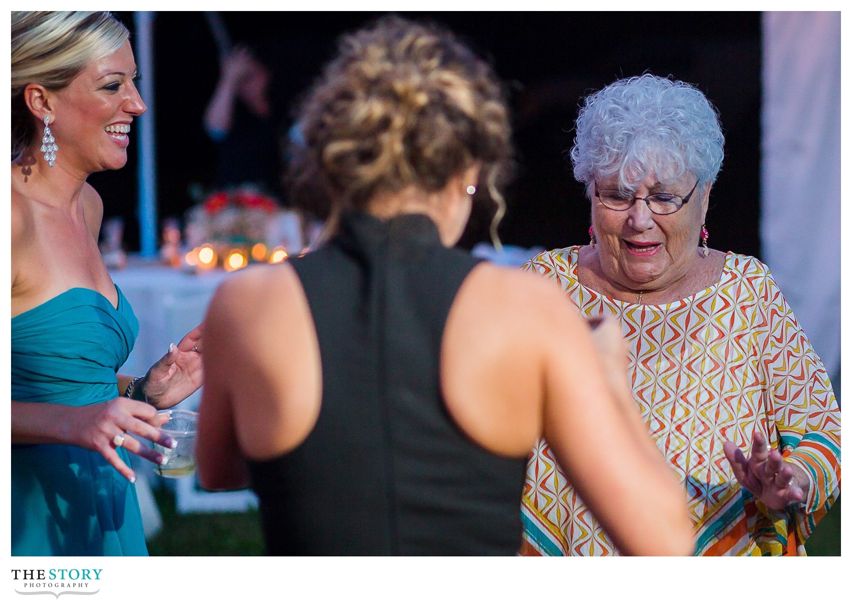 dancing at cazenovia wedding reception