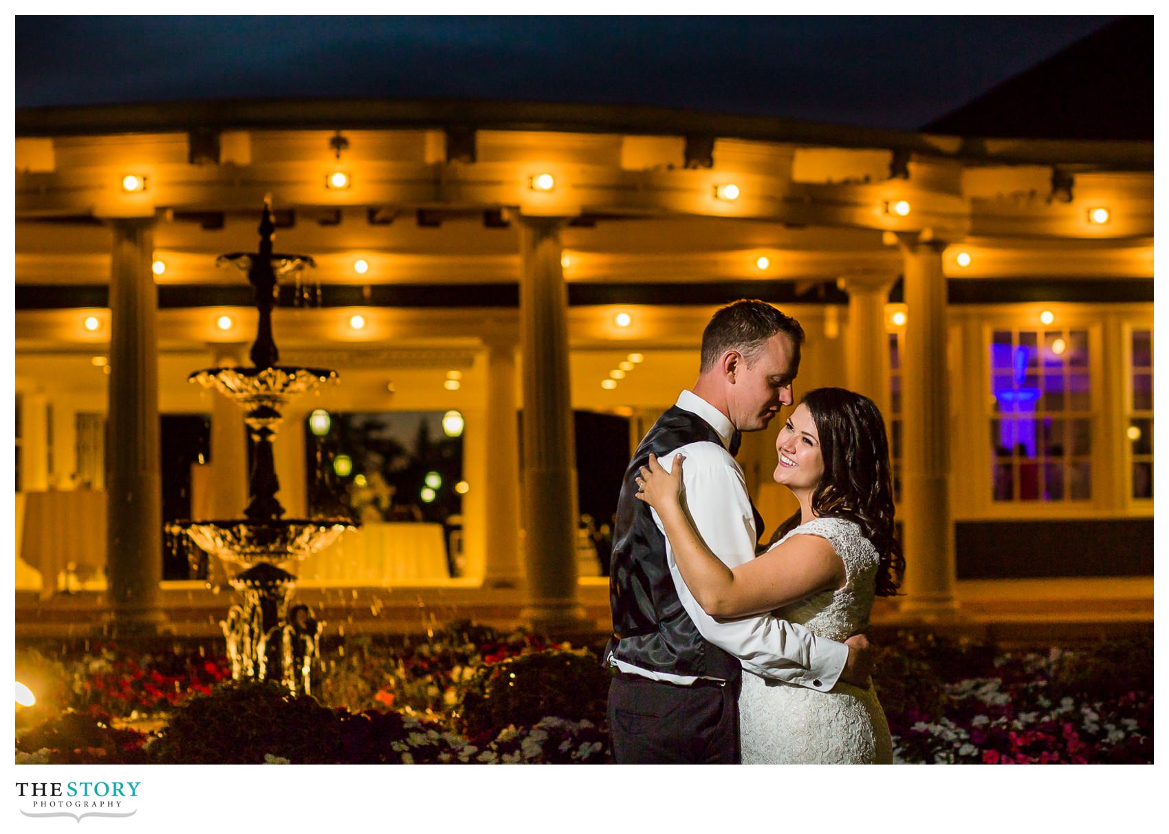 night time wedding photos at emerson park Auburn