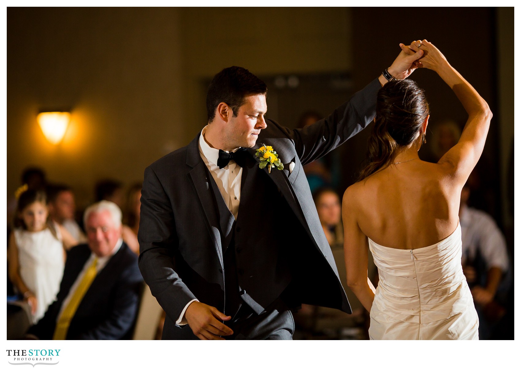 first dance at 1000 Islands Harbor Hotel wedding