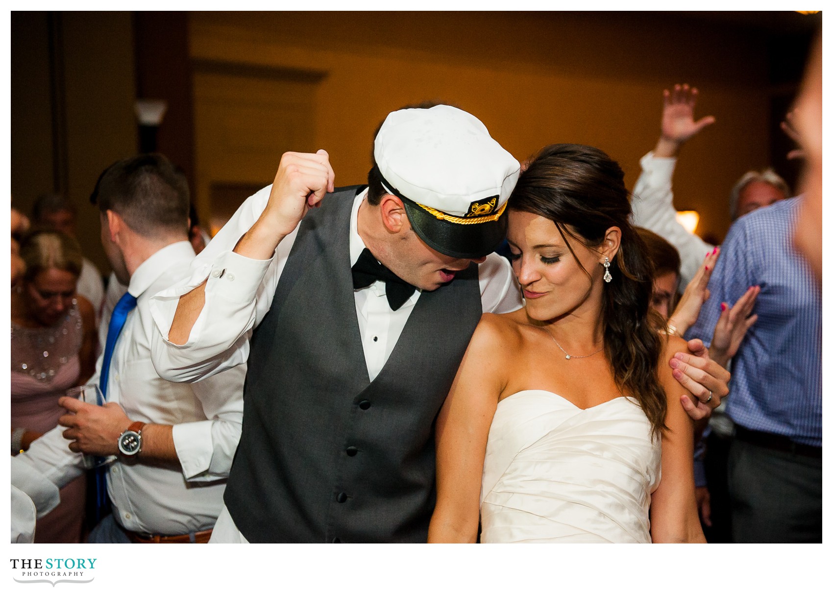 bride and groom enjoying Thousand Island wedding reception