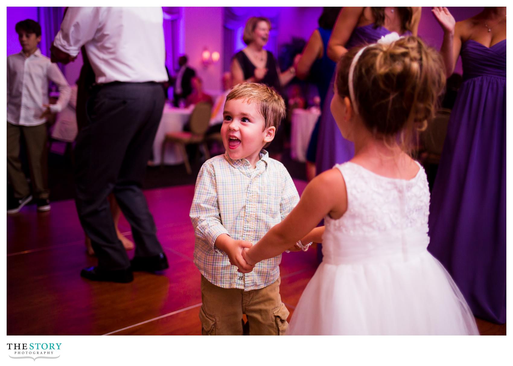 kids dancing at genesee grande hotel wedding reception