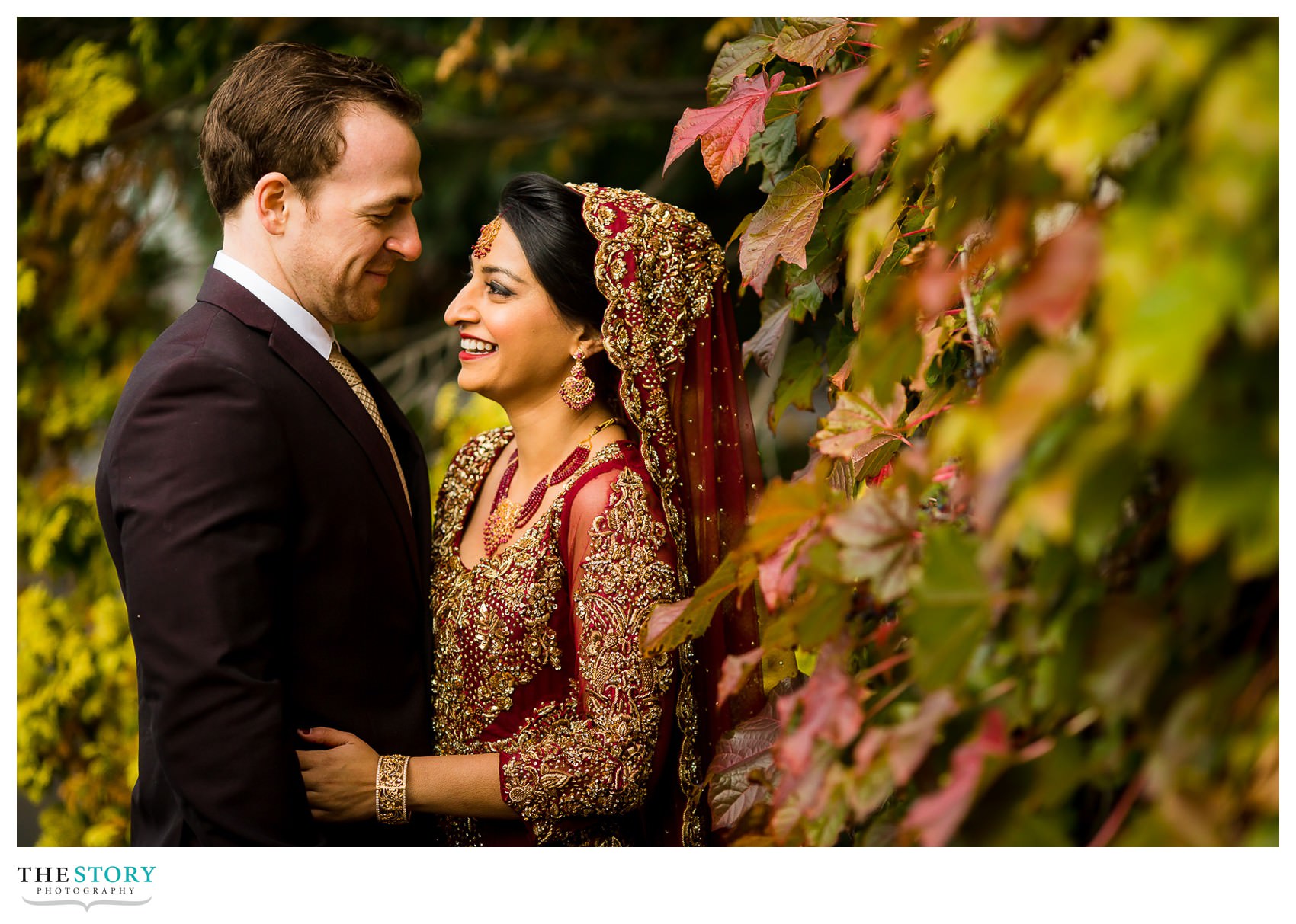 fall wedding photos at George Eastman House