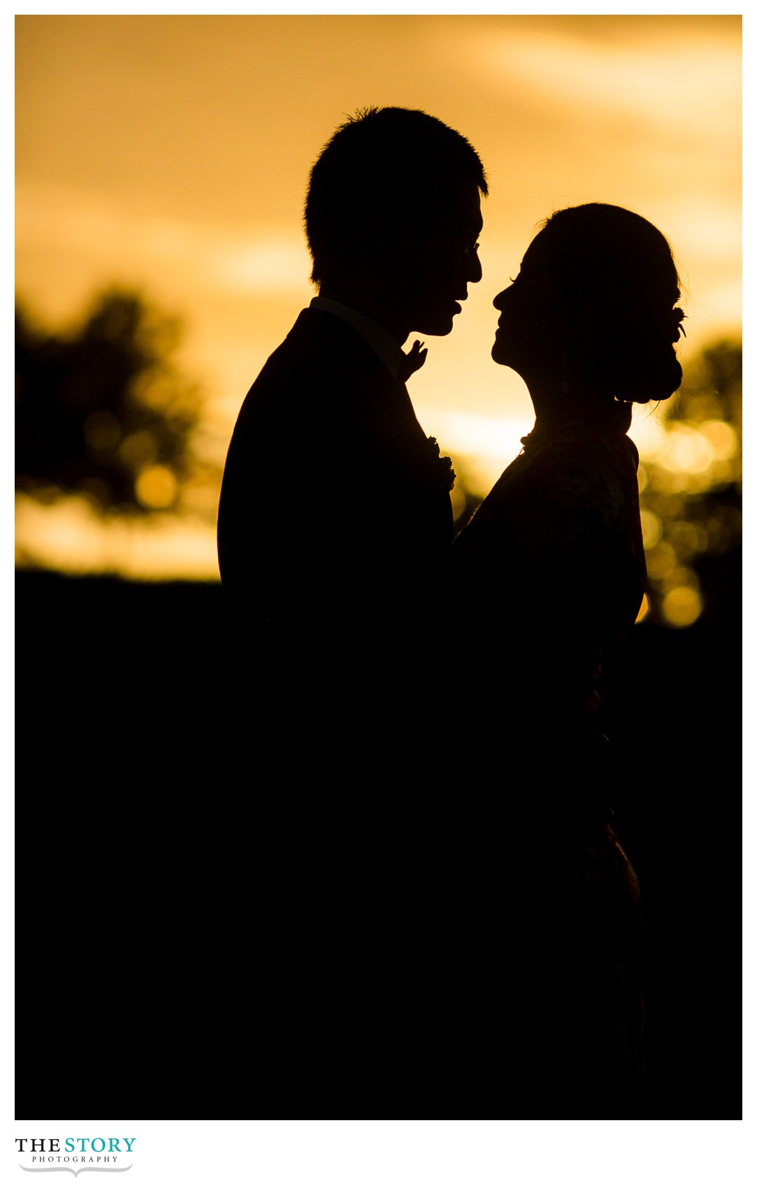 Sunset wedding photos at Cornell Plantions