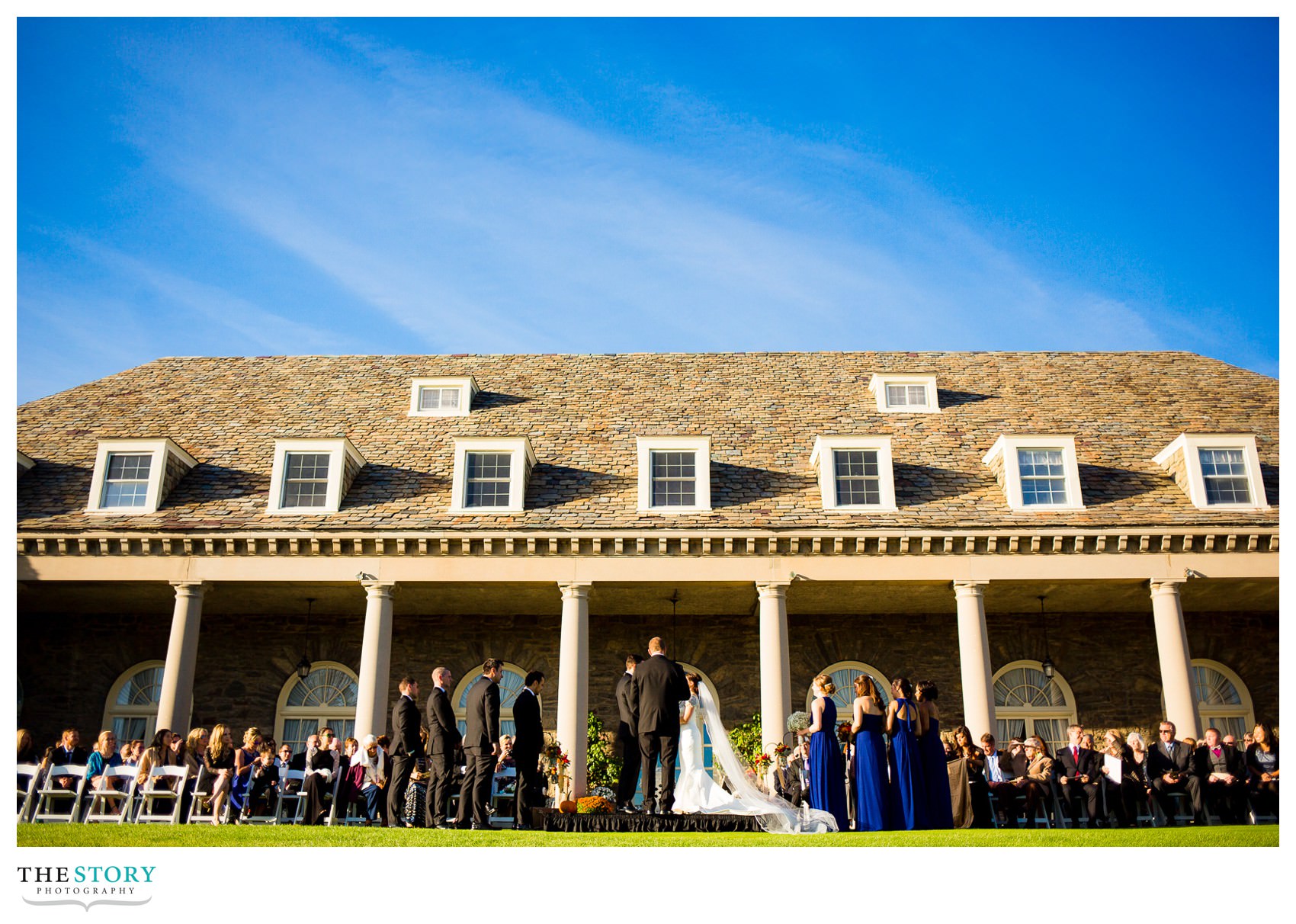 outdoor wedding ceremony at Onondaga Country Club