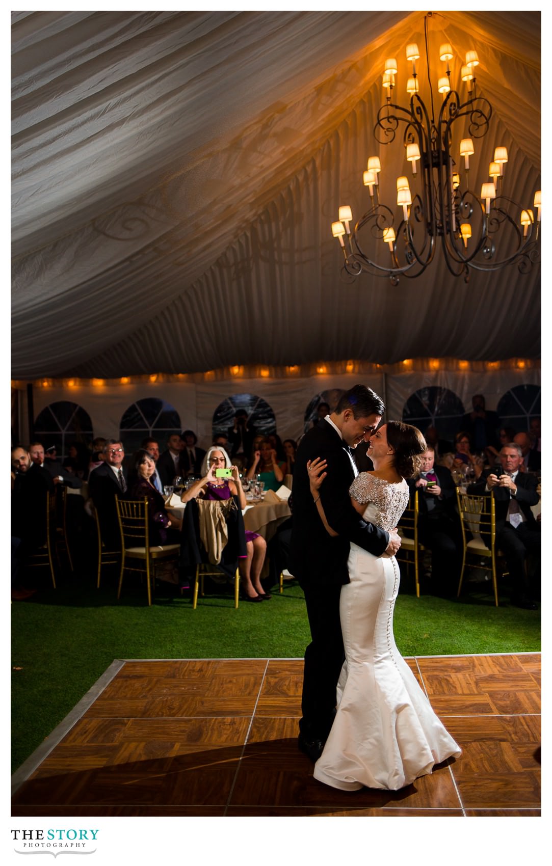 tent receptio
n at Onondaga Country Club wedding