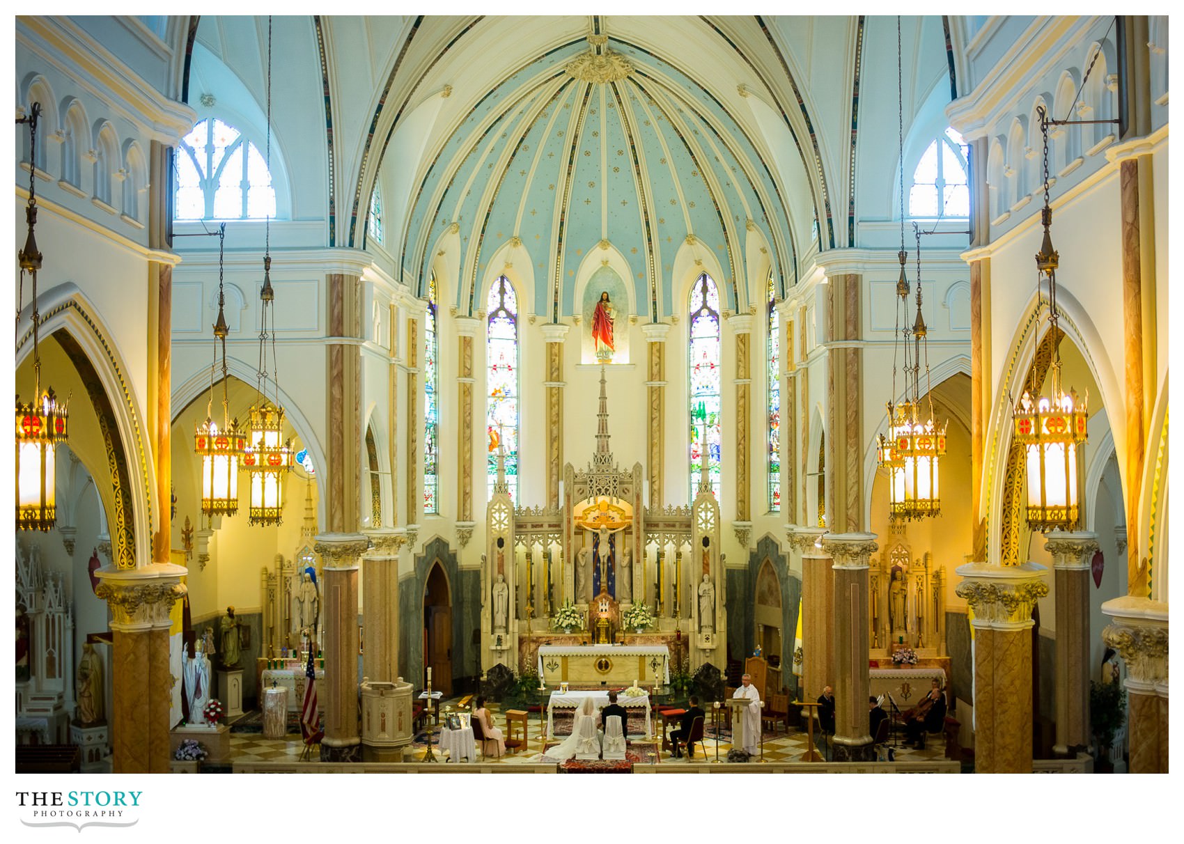 Sacred Heart wedding photos in Syracuse