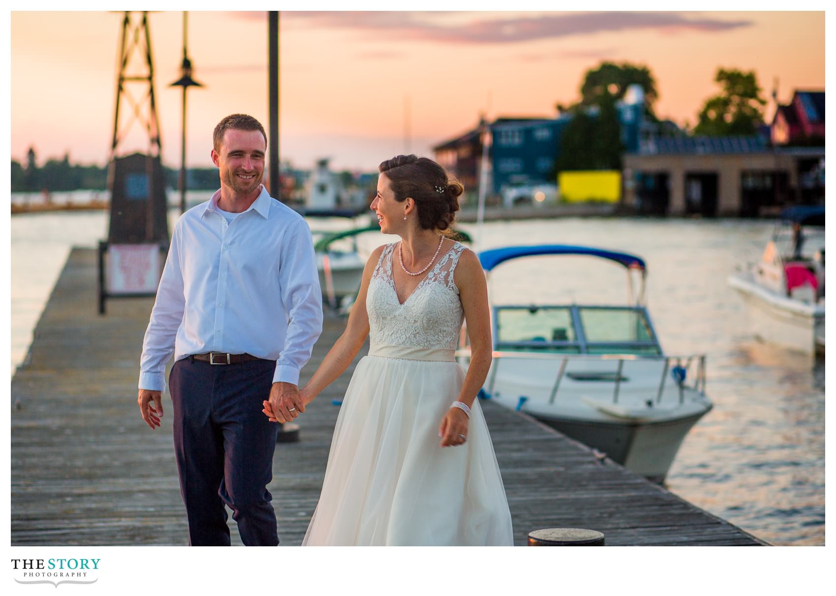 thousand islands sunset wedding photos 