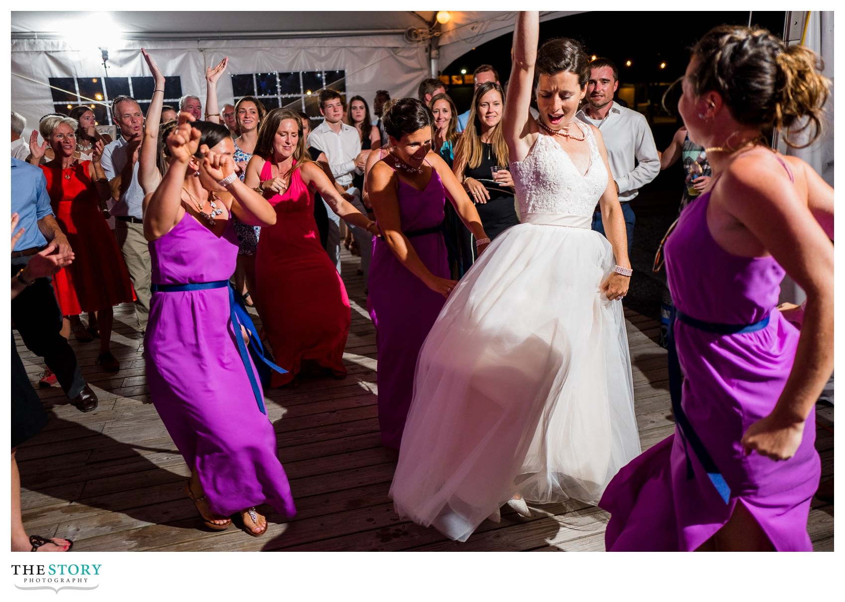 bride and guests having fun at 1000 islands wedding reception