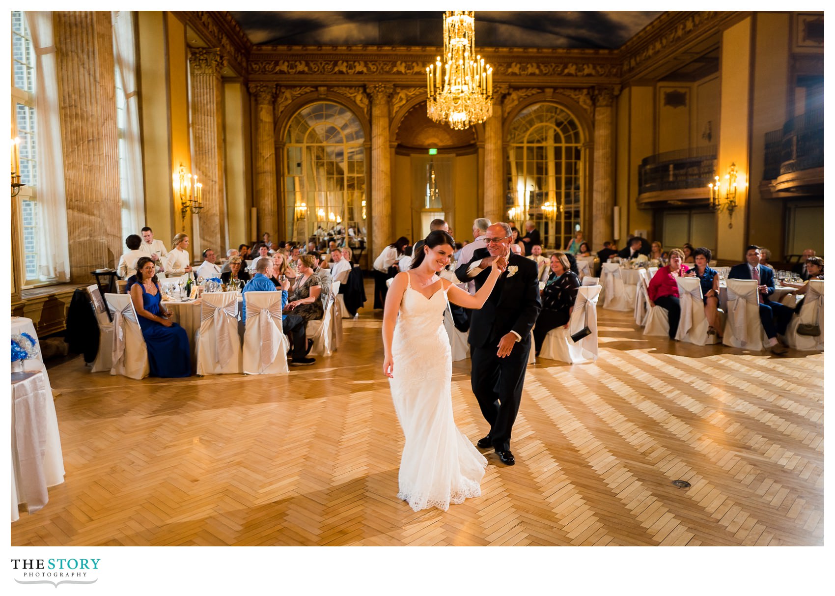 ballroom wedding reception at Marriott Syracuse Downtown