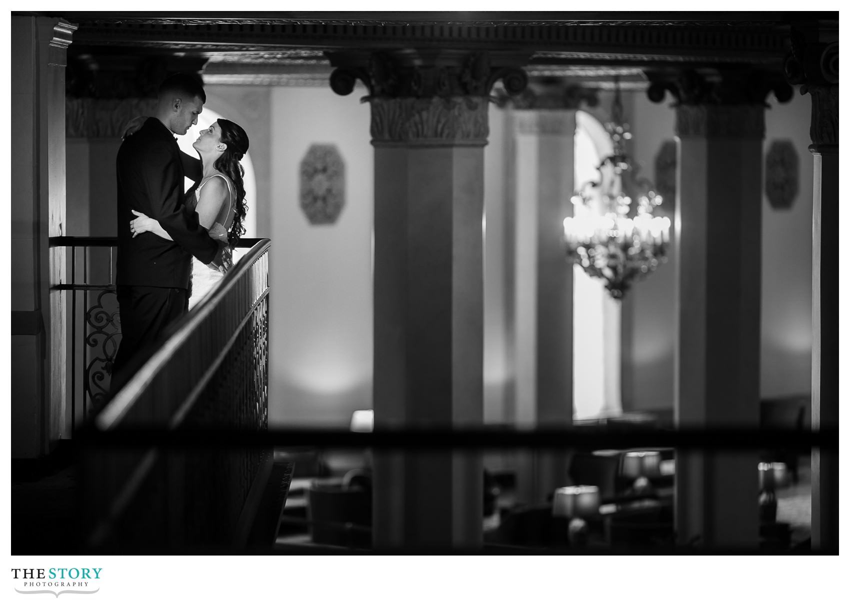 wedding photos at Marriott Syracuse Downtown 