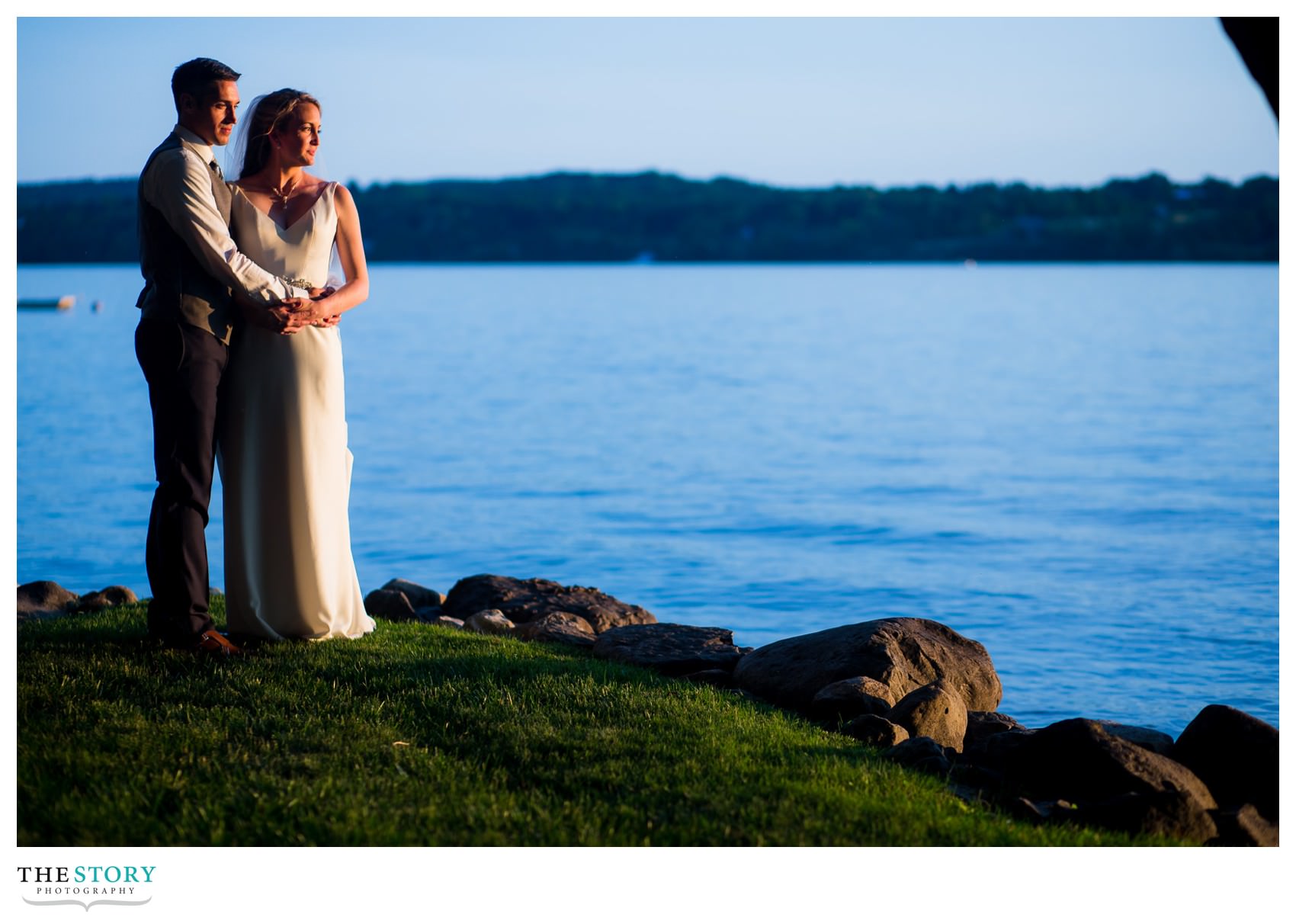sunset wedding photography on Skaneateles Lake