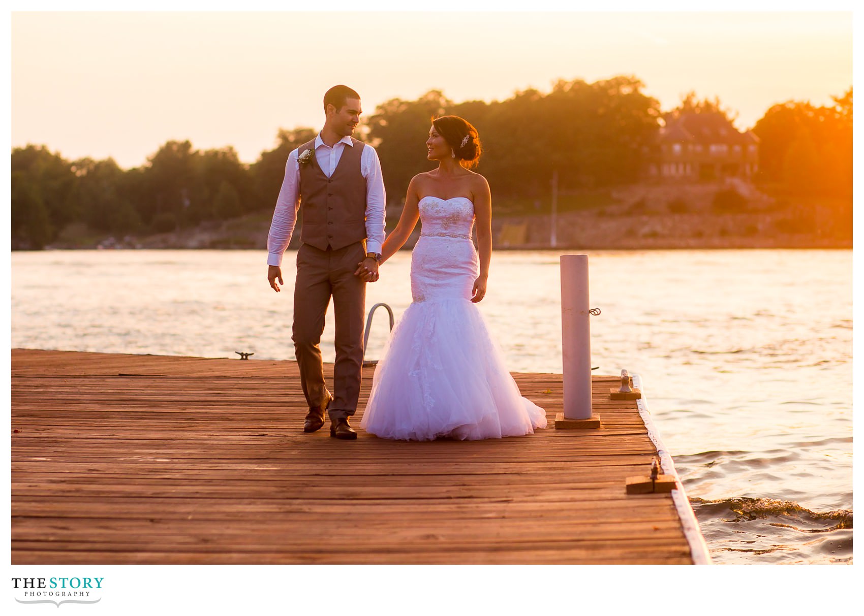 sunset wedding photography on Cherry Island