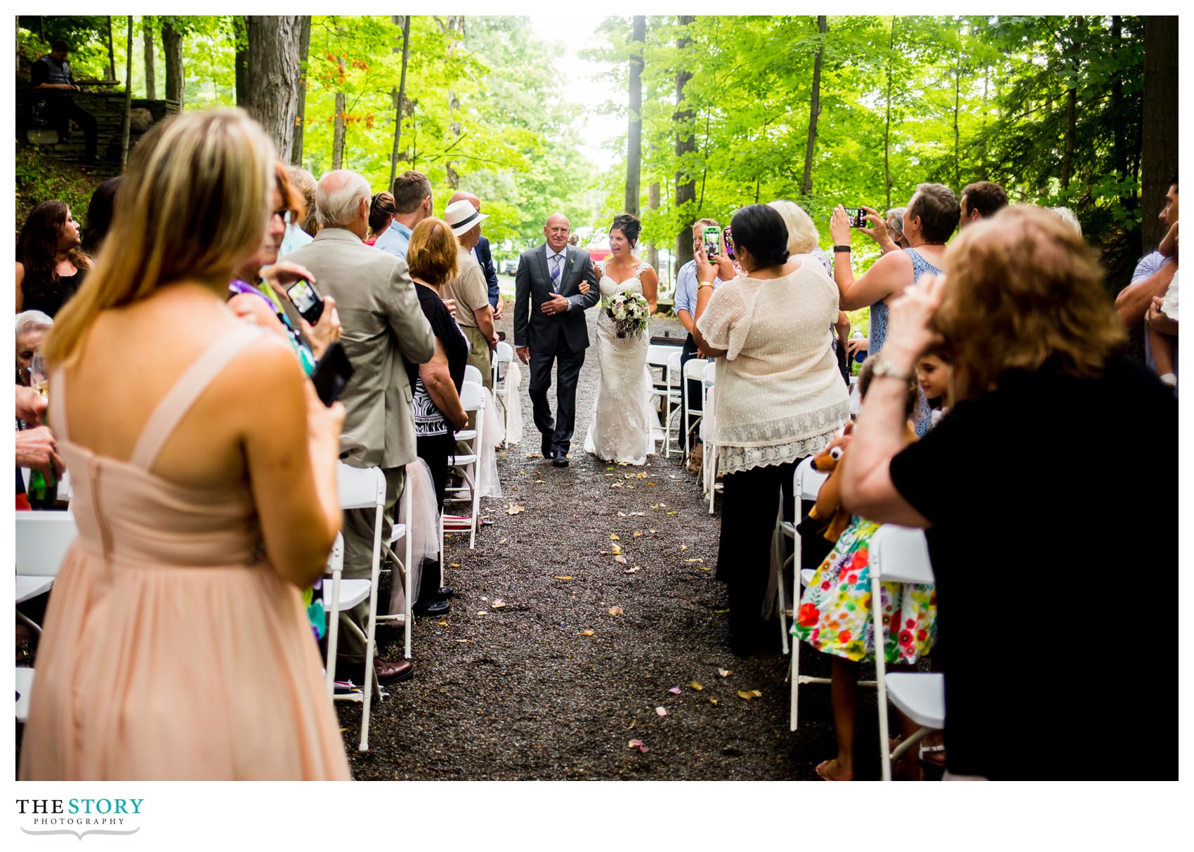 outdoor wedding ceremony in Ithaca at New Park