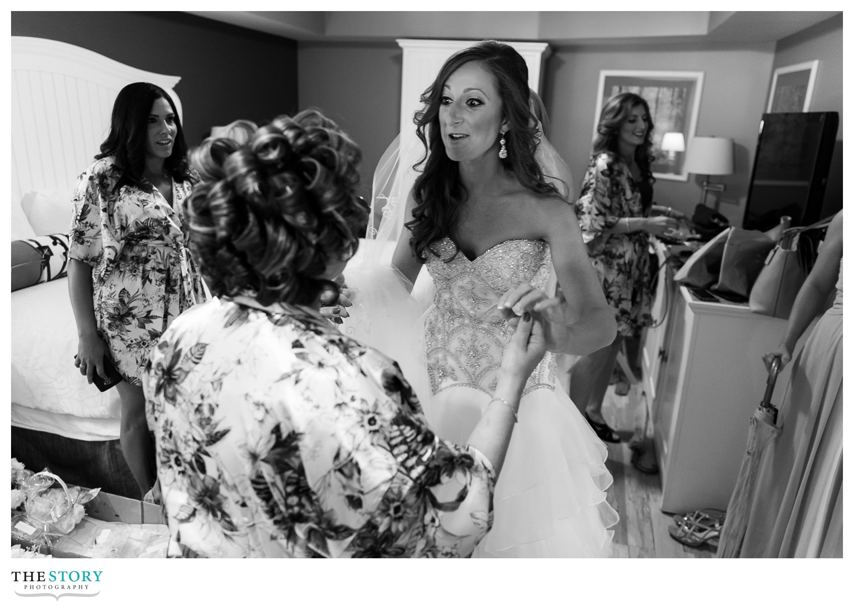 bride celebrating with her mother before Watkins Glen wedding