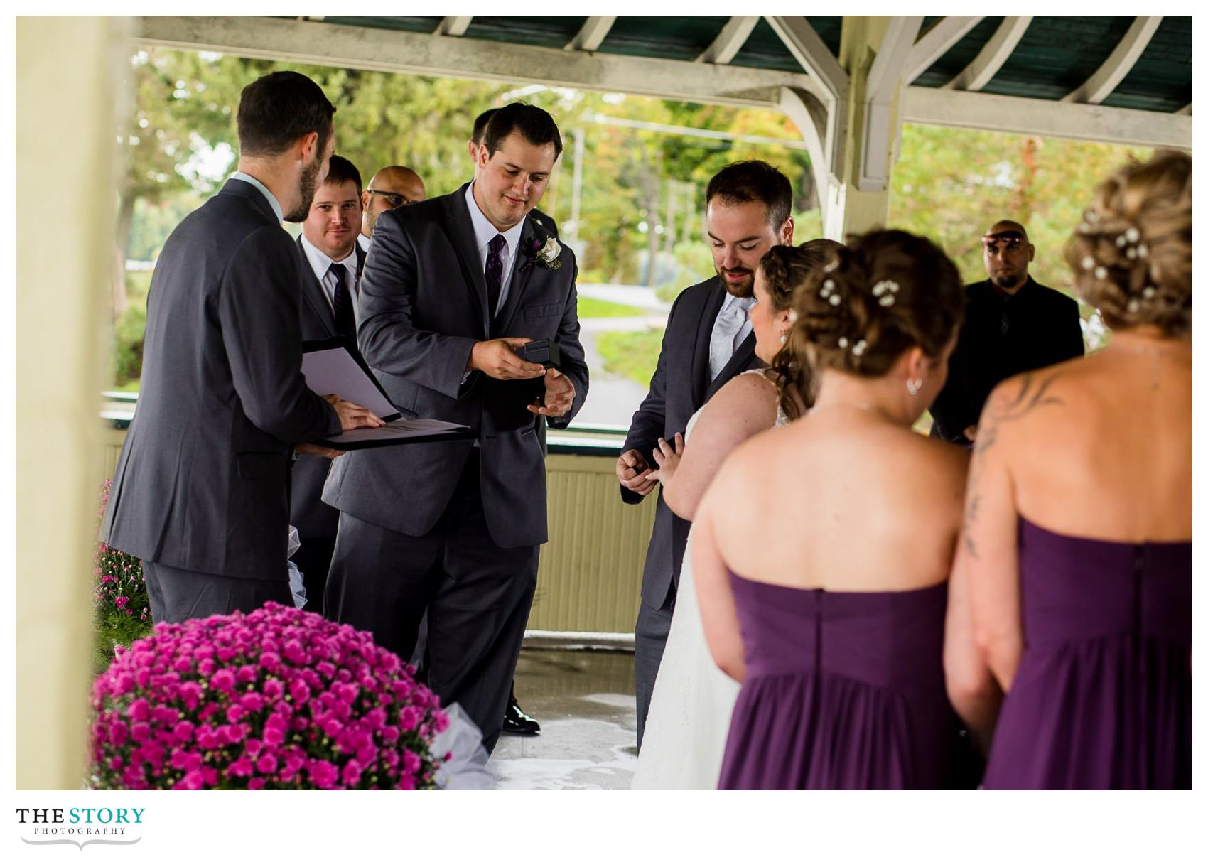 1000-islands-harbor-wedding-15