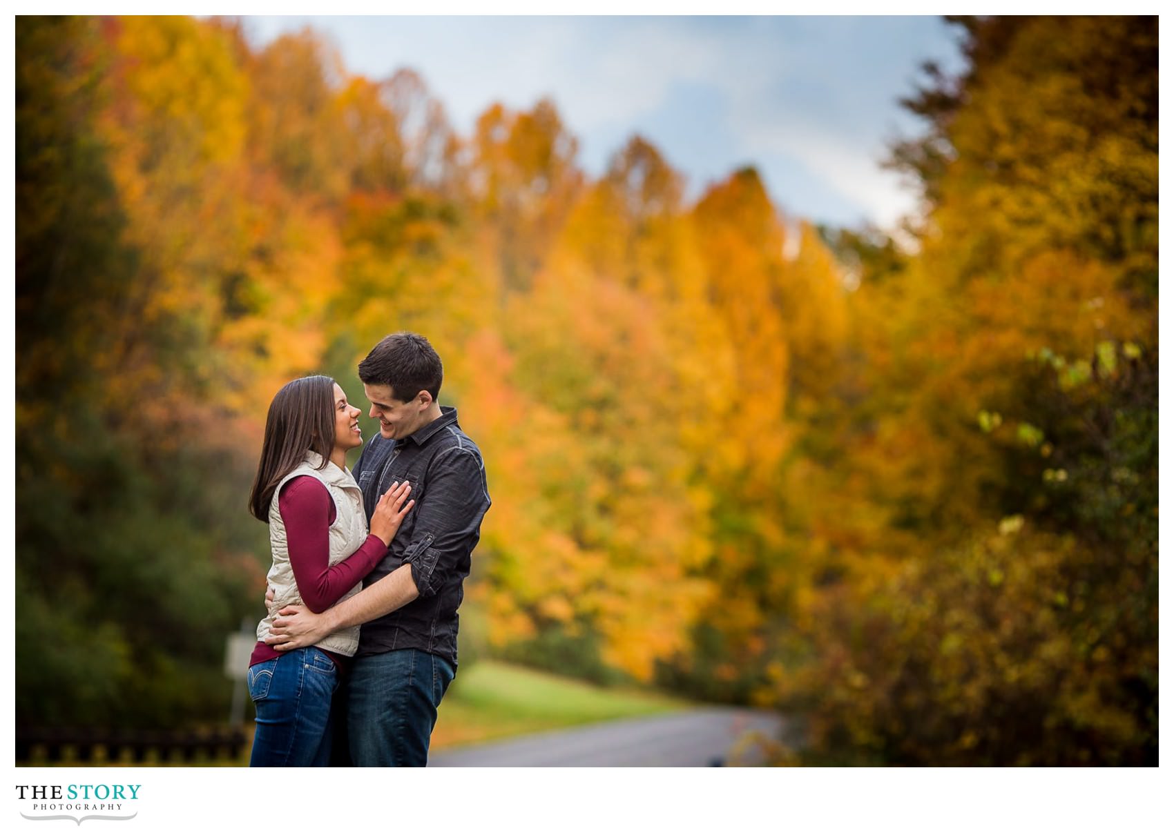 fall-engagement-photos-syracuse-6