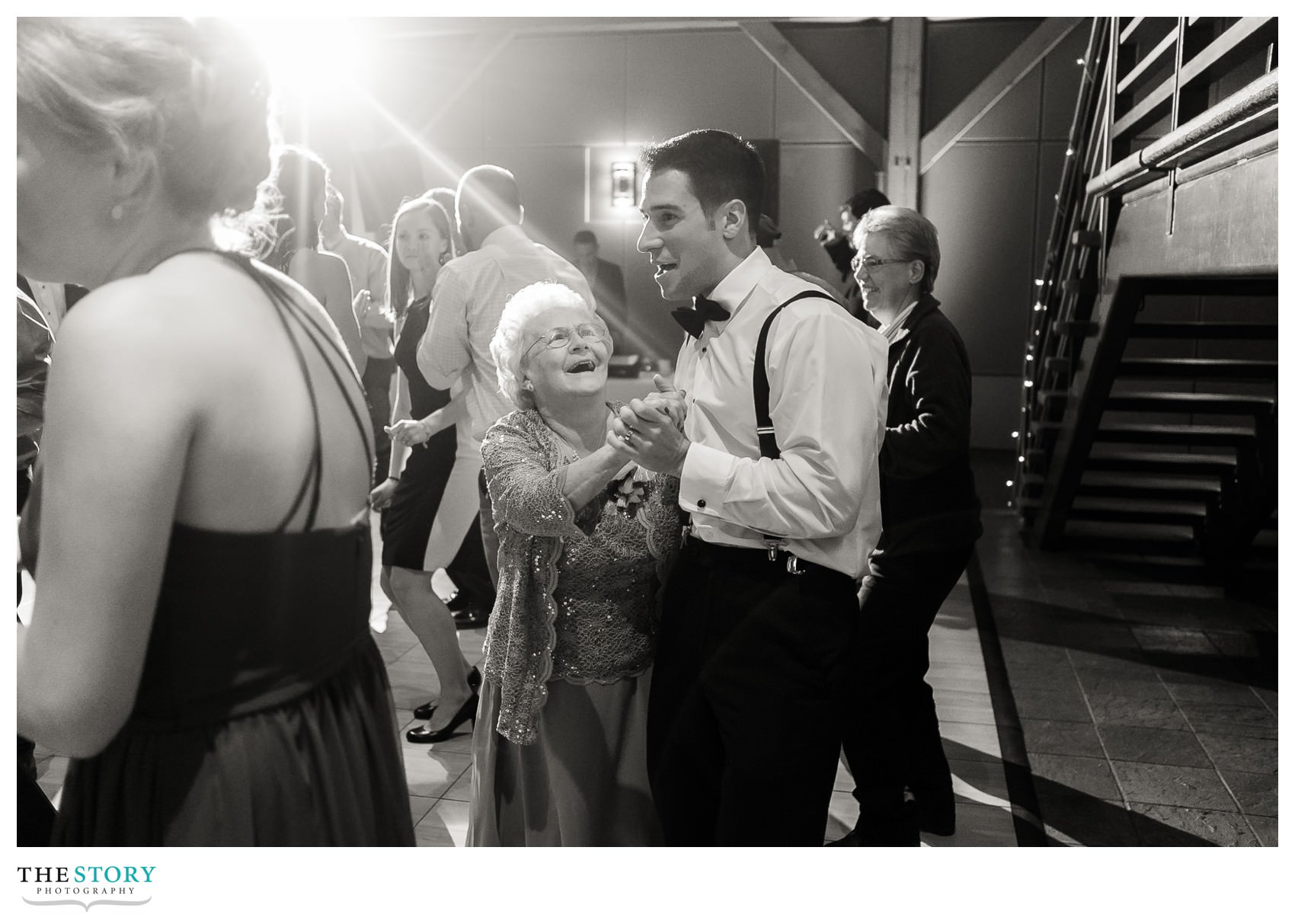 skaneateles-lodge-wedding-photos-47