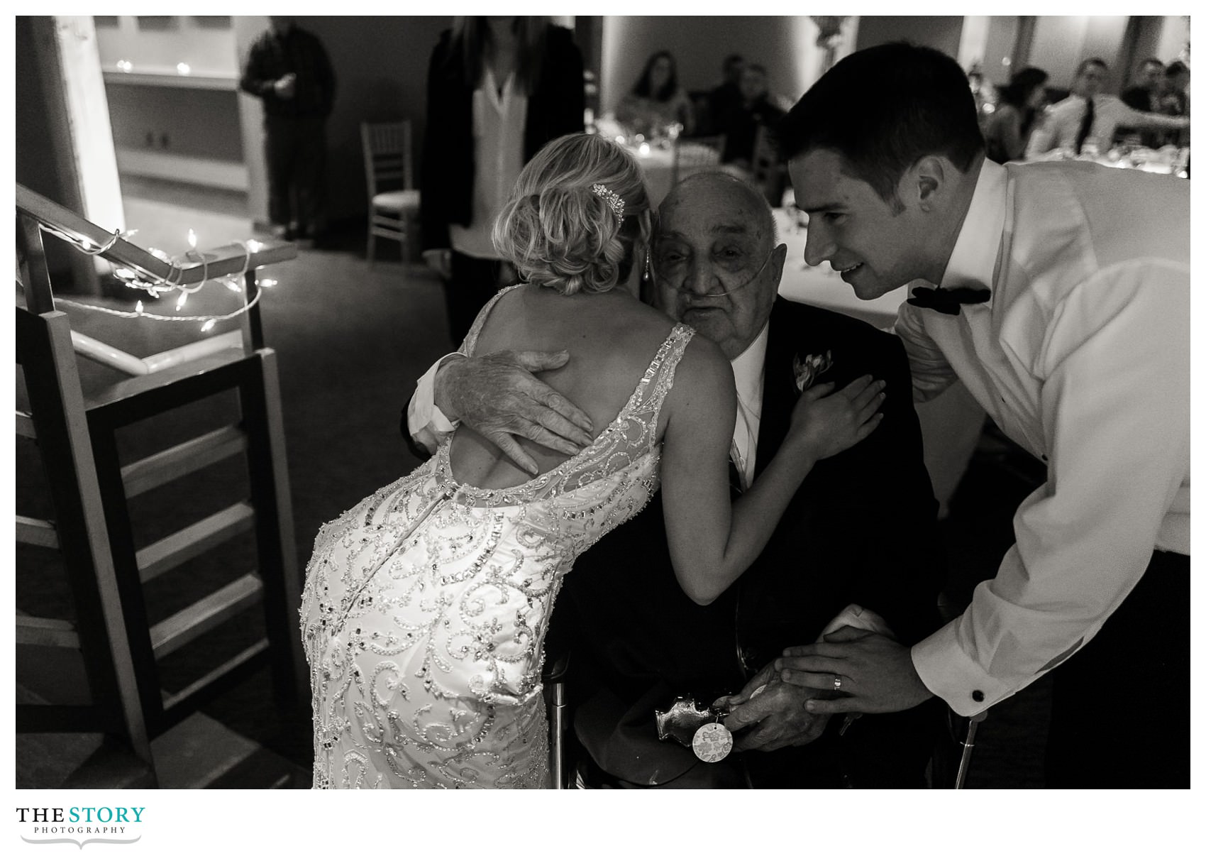 skaneateles-lodge-wedding-photos-49