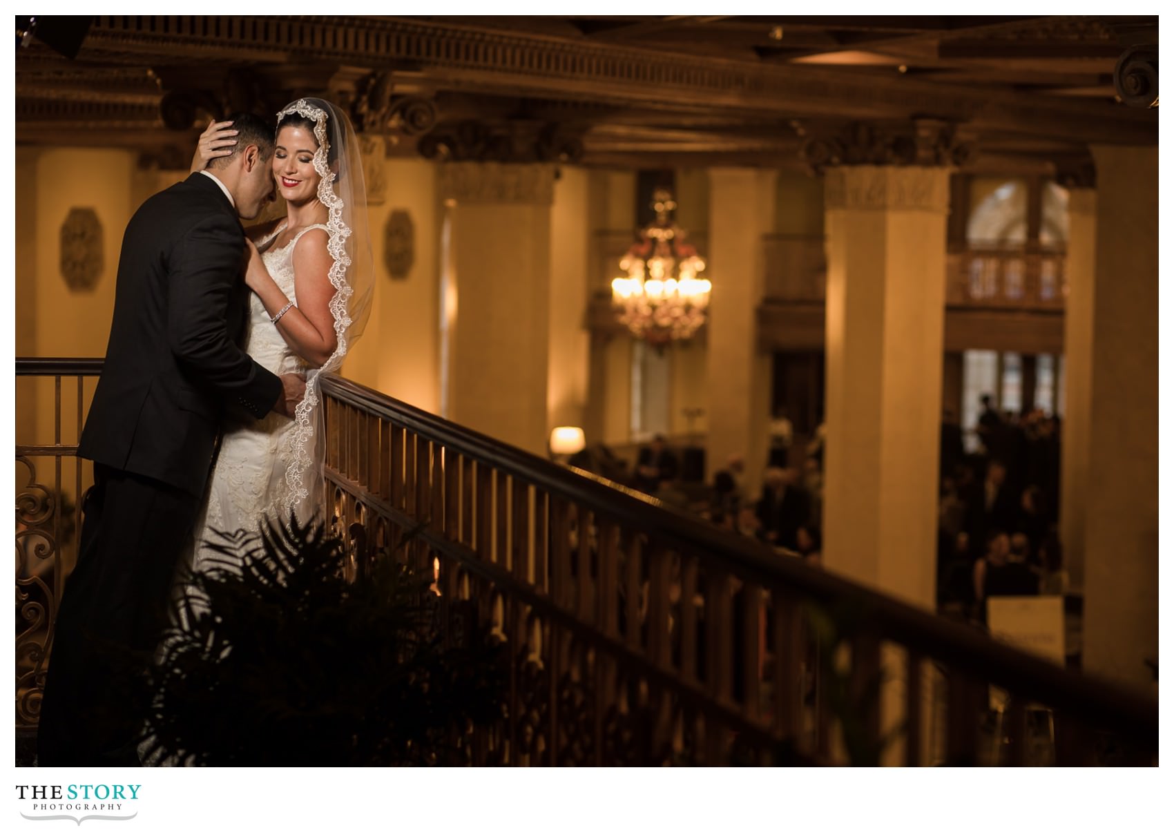 creative Syracuse wedding photography at Marriott Syracuse Downtown hotel lobby