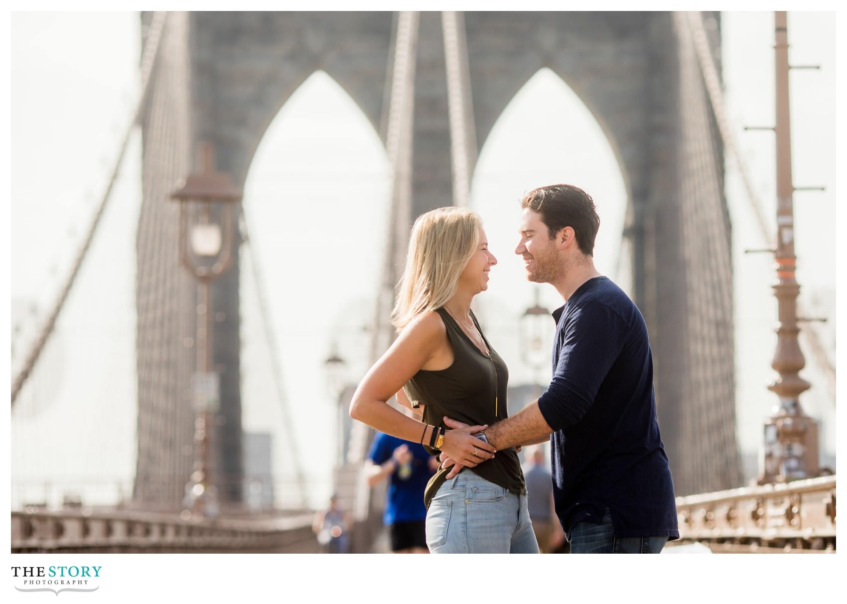 engagement photography on Brooklyn Bridge