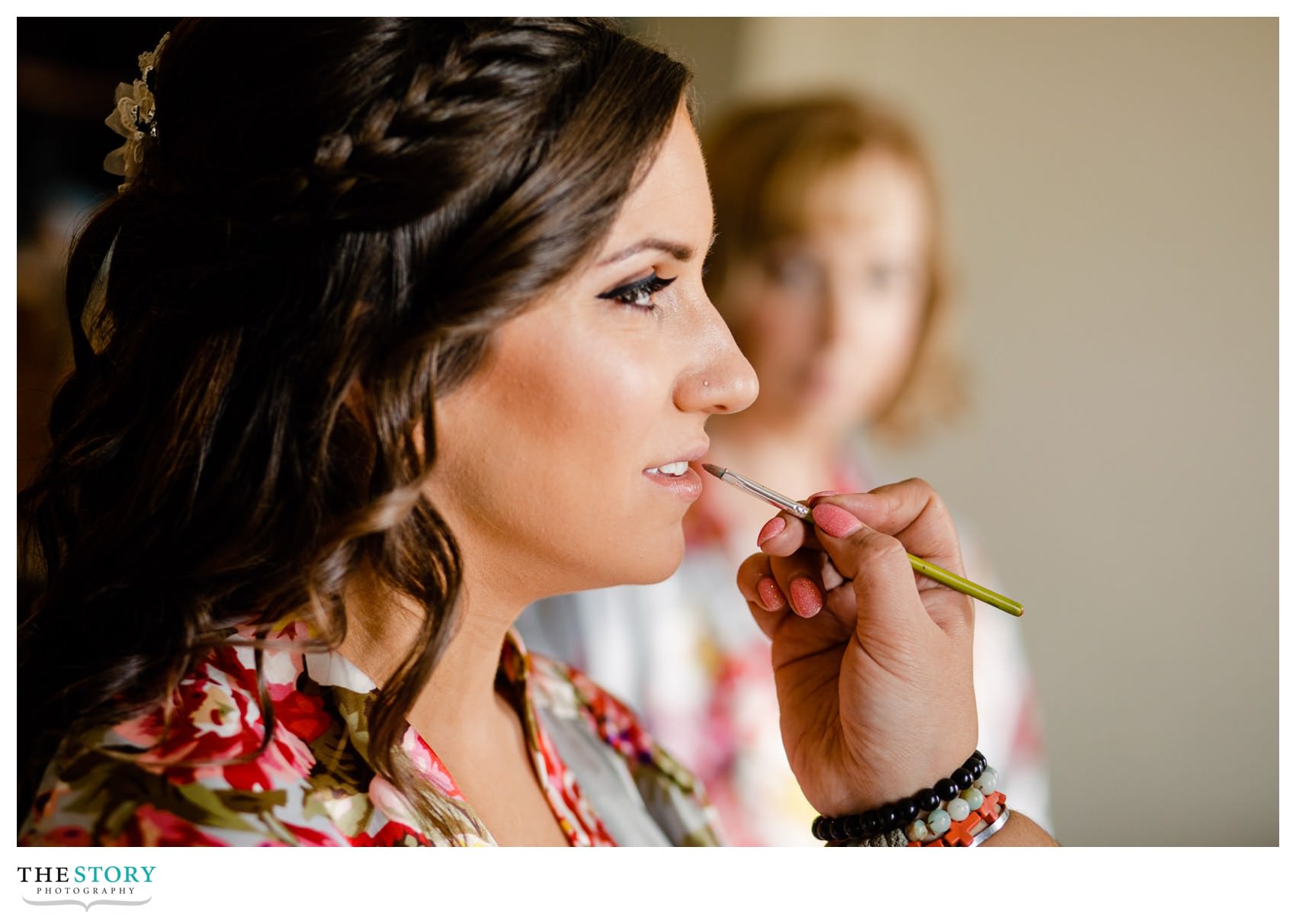 Jillain Salamone does makeup on bride before wedding